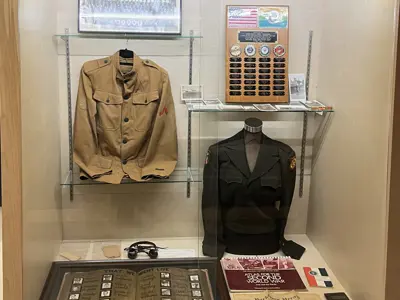 A photo of an exhibit case in the Memorial Day exhibit at the Yorktown Museum.