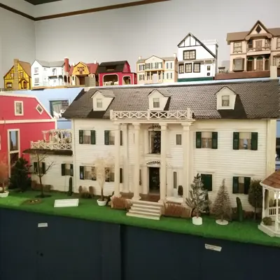 photo in dollhouse room