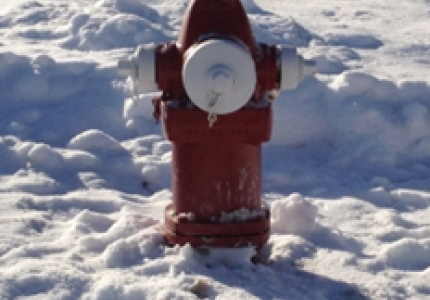 KEEP FIRE HYDRANTS CLEAR OF SNOW