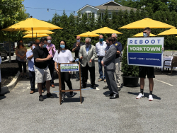 Outdoor Dining Begins in Yorktown